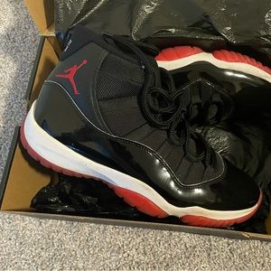 Still In Great Condition Worn 3x Comes With Box & Will Clean Before Shipping